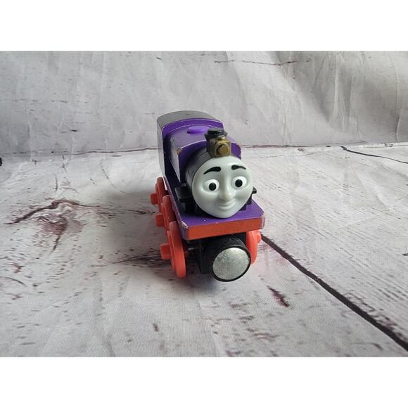 Thomas & Friends Wooden Railway Charlier Y4402 Train Tank Engine - Picture 4 of 6